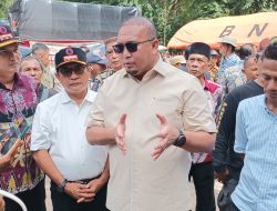 Peduli Korban Banjir Padangpariaman, Andre Rosiade Bantu 2.500 Paket Sembako