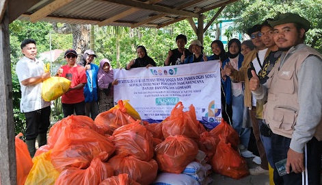 Bantuan yang disalurkan Tim Pengabdian Masyarakat ISI Padangpanjang terhadap korban banjir bandang di Nagari Paninggahan, Kabupaten Solok.