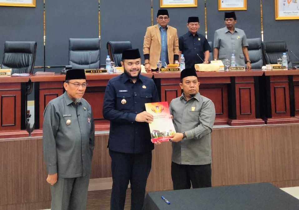 DPRD Kota Padang secara resmi mengesahkan Ranperda tentang Penyelenggaraan Pangan menjadi Perda.