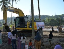 Dirikan Posko di Pauh, PT Semen Padang Kerahkan Tiga Alat Berat