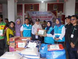 PLN Aktif Salurkan Bantuan TJSL untuk Korban Banjir dan Longsor di Sumatera Barat