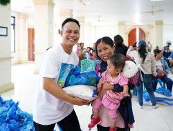 Panitia Natal Nasional Salurkan 1.600 Paket Bantuan untuk Korban Bencana di Sumbar