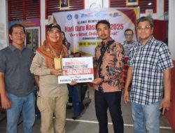 Mantan Dirut PT Semen Padang Dwi Soetjipto Kirimkan Bantuan Rp50 Juta untuk Korban Banjir Bandang di Pauh