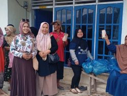 Ampera Takano Ajo Salurkan 200 Bungkus Nasi untuk Korban Banjir Bandang di Lapau Munggu dan Guo