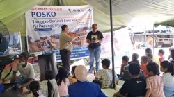 Kegiatan baca puisi di Posko ISI Padangpanjang di lokasi bencana Salareh Aia Timur, Palembayan, Agam