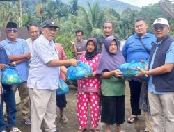 Partai Gerindra Serahkan 500 Paket Sembako Bagi Warga Terdampak Bencana