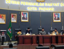 Sambutan dari Wali Kota Padang Fadly Amran saat penutupan masa sidang I 2025.