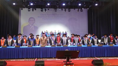 Suasana Dies Natalis ISI Padangpanjang ke 60 di Gedung Hoeridjah Adam, Senin (22/12/2025)