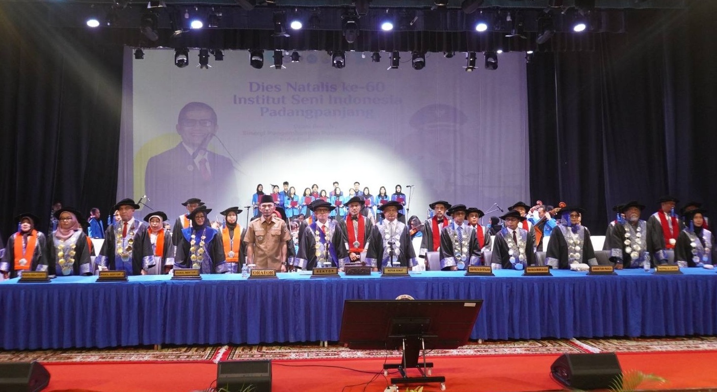 Suasana Dies Natalis ISI Padangpanjang ke 60 di Gedung Hoeridjah Adam, Senin (22/12/2025)