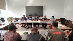 Suasana Hearing Komisi II DPRD Kota Padang dengan Dinas Perkim dan Perumda Air Minum Kota Padang, Kamis (22/01/2026).