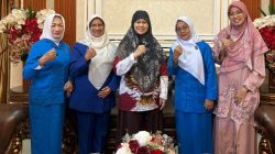 Ketua TP-PKK Sumbar Ny. Harneli ketika menerima audiensi Ketua IKWI Sumbar dan jajaran, Jum’at (30/01/2026).