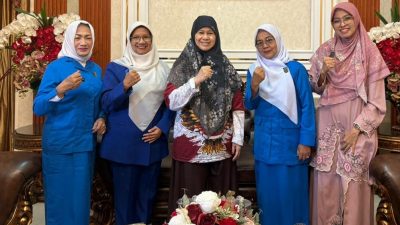 Ketua TP-PKK Sumbar Ny. Harneli ketika menerima audiensi Ketua IKWI Sumbar dan jajaran, Jum’at (30/01/2026).