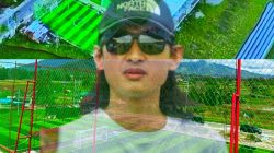 Owner DBox Arena Riky Putra dengan latar belakang lapangan Mini Soccer dan Futsal