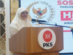 Anggota DPR RI Fraksi PKS Hj. Nevi Zuairina Sosialisasikan 4 Pilar MPR RI Bersama Kader PKS se-Sumbar 