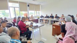 Pedagang Selasar Pasarraya saat beraudiensi dengan Komisi II DPRD Kota Padang