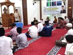 Anggota DPRD Erianto Bantu Pengembangan Masjid Abrar Kalumbuk
