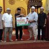 Osman Ayub Serahkan Rp70 Juta untuk Surau dan Pondok Tahfiz