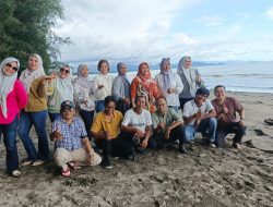 Hangat dan Penuh Keakraban, Konco SMP 12 Padang Angkatan 92 Gelar Family Gathering