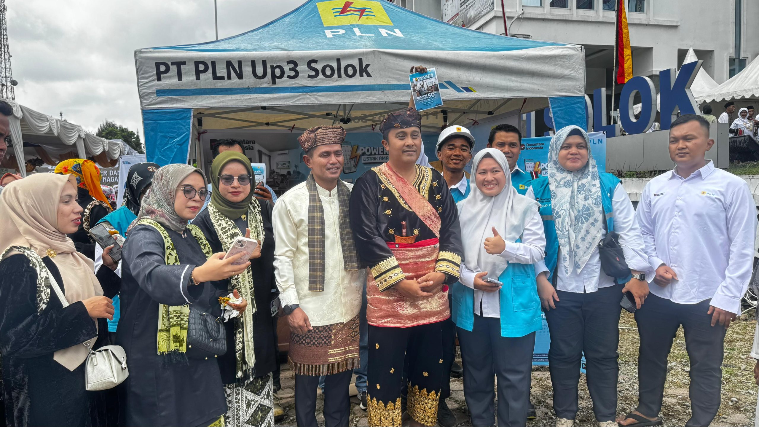 PLN Tebar Promo Tambah Daya di HUT Ke-113 Kabupaten Solok, Dukung Festival Budaya dan Kuliner.