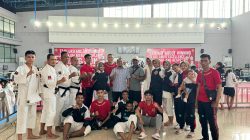 Ketua DPRD Kota Padang Muharlion saat menghadiri Kejuaraan Nasional (Kejurnas) Shorinji Kempo di Gedung Olahraga Cempaka Putih, Jakarta Pusat, Jumat (10/4/2026).