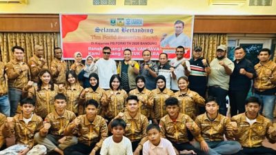 Khairuddin Simanjuntak Lepas Atlet FORKI Ikuti Kejurnas di Bandung