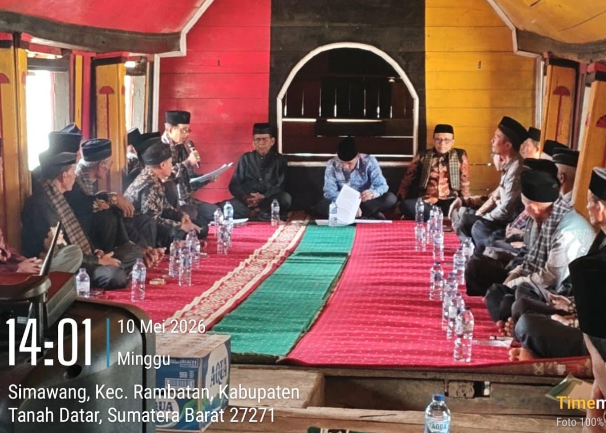 Pertemuan Ninik Mamak Nagari Simawang terkait penyerahan tanah hibah untuk pembangunan Markas Yonif TP 951/ Pandeka Marapi di Nagari Simawang.