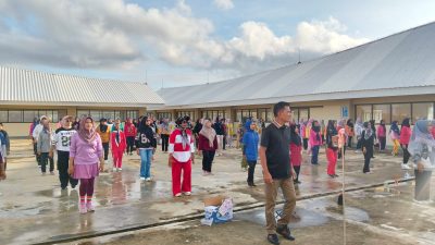 Anggota DPRD Kota Padang Helmi Moesim menggelar kegiatan reses masa sidang III Tahun 2026 di Kelurahan Parak Gadang Timur, Kecamatan Padang Timur, Minggu (03/05/2026).