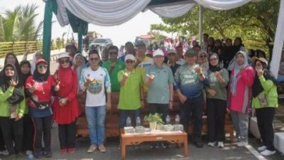 Reses III Anggota DPRD Kota Padang Yosrizal Effendi, yang digelar di Jalan Samudera, tepatnya di jembatan belakang Hotel Pangeran Beach, Kecamatan Padang Barat, Minggu (03/05/2026)