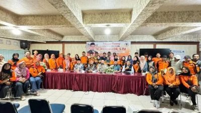 Ketua DPRD Kota Padang Muharlion menggelar kegiatan Reses Masa Sidang III Tahun 2026 di Kantor Camat Koto Tangah, Kota Padang, Sabtu (02/05/2026).