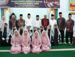 12 Santri TPQ Masjid Nurul Amri Ikuti Khatam Al-Qur’an