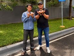 Dayu Koto Persembahkan Lagu Kabau Sirah untuk Semen Padang FC