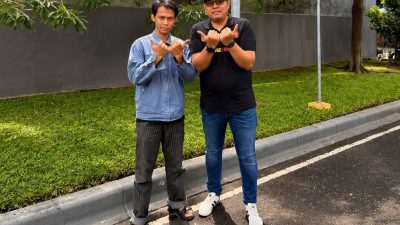 Dayu Koto Persembahkan Lagu Kabau Sirah untuk Semen Padang FC