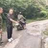 Demi Kampung Halaman, Ketua Pemuda Supayang H. Rusli Kelontorkan Dana Pribadi Perbaiki Jalan Rusak Sepanjang 8 Km