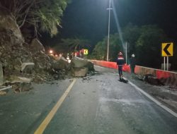 Lembah Anai Kembali Longsor, Pengendara Diminta Waspada