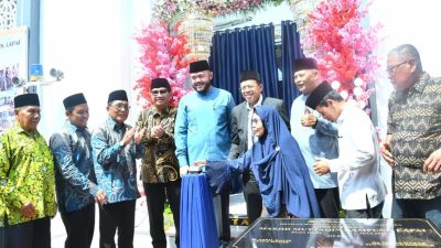 Masjid Swadaya Masyarakat Bernilai Rp3,5 M Diresmikan Wako Padang