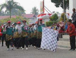 Ratusan Peserta Ikuti Gerak Jalan antar OPD di Pariaman