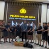 Operasi Berujung Kejar-Kejaran: Terduga Bandar Narkoba Diamankan, 10 Kg Ganja Disita Polres Solok Kota