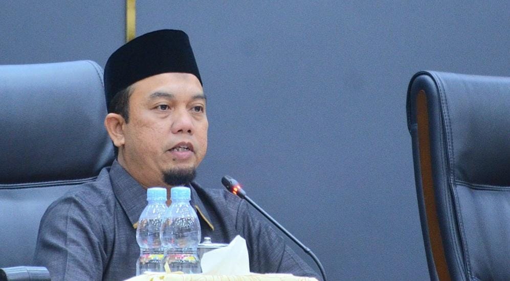 Ketua DPRD Kota Padang Muharlion