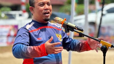 Ketua DPRD Kota Padang Muharlion, S.Pd.