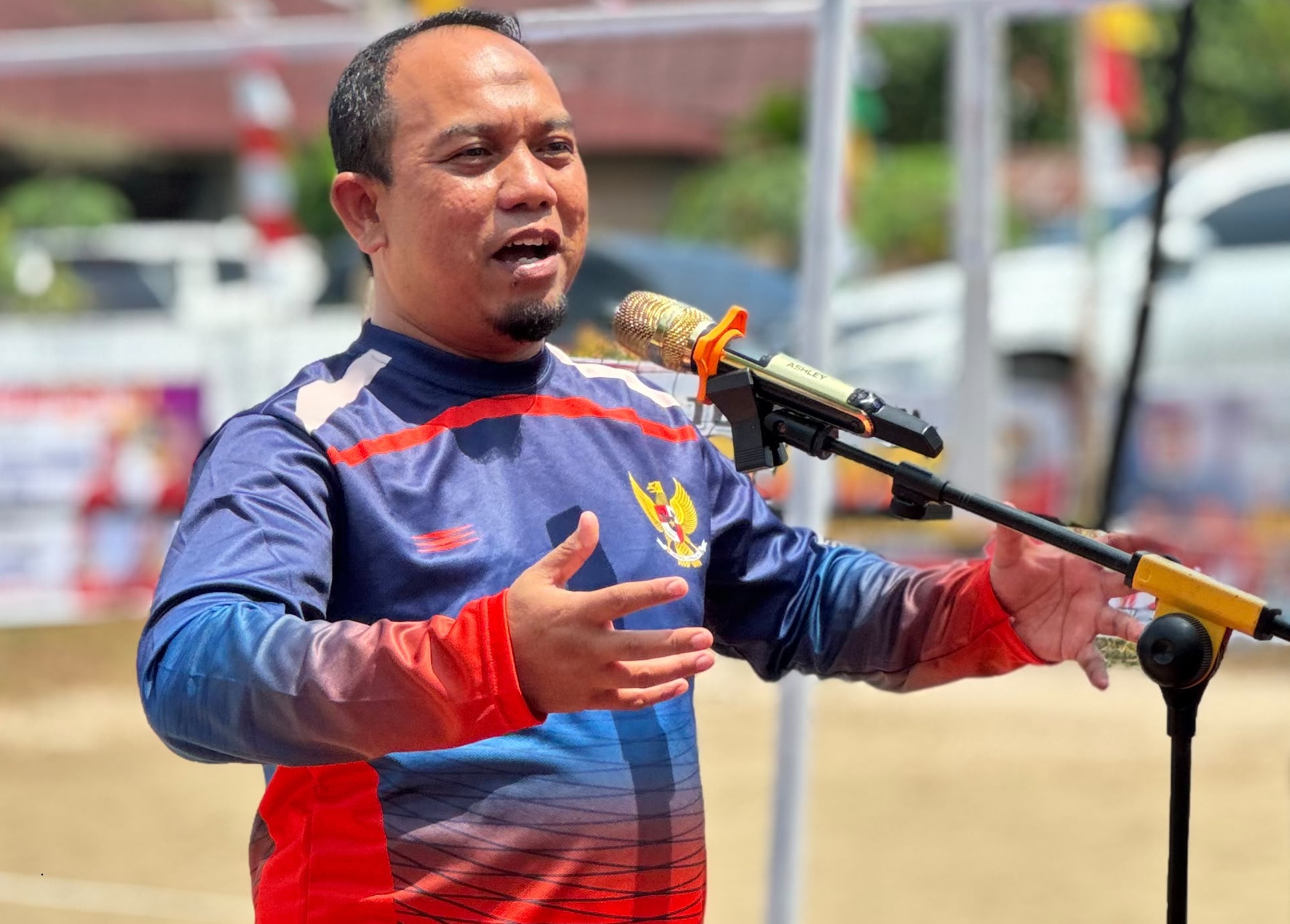 Ketua DPRD Kota Padang Muharlion, S.Pd.