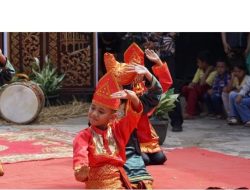 Perdana, Pemerintah Nagari Mungo Gandeng Bundo Kanduang, KAN dan Mahasiswa KKN Gelar Alek Nagari