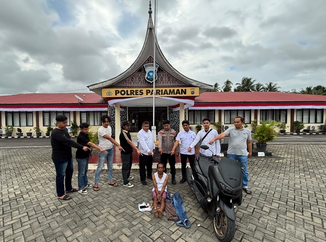 Raja Jambret di Pekanbaru H (27) saat diamankan Satreskrim Polres Pariaman, usai melakukan Curat di wilayah hukum Polres Pariaman, Kamis (20/08/2026).
