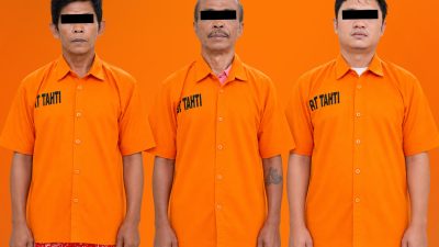 Tiga orang pegawai outsourching Dinas Perhubungan Provinsi Sumatera Barat yang diamankan jajaran Satresnarkoba Polres Payakumbuh, Kamis (20/08/2026).  