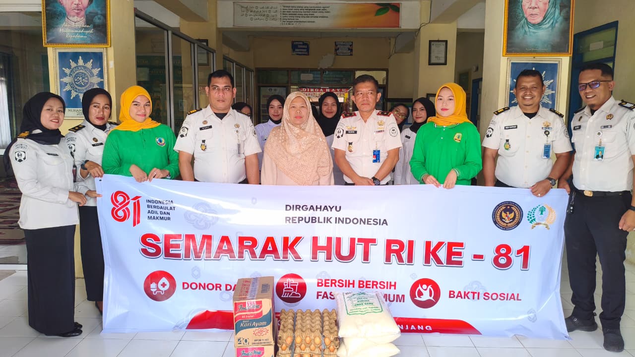 Penyerahan bantuan Sembako dari jajaran Rutan Kelas IIB Padangpanjang kepada pengurus Panti Asuhan Aisiyah Muhammadiyah Padangpanjang, Selasa (11/08/2026).