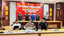 Kapolres Solok Selatan AKBP Andreanaldo Ademi memaparkan perkembangan kedua perkara tersebut dalam kegiatan press release di Mapolres Solok Selatan, Kamis (13/08/2026).