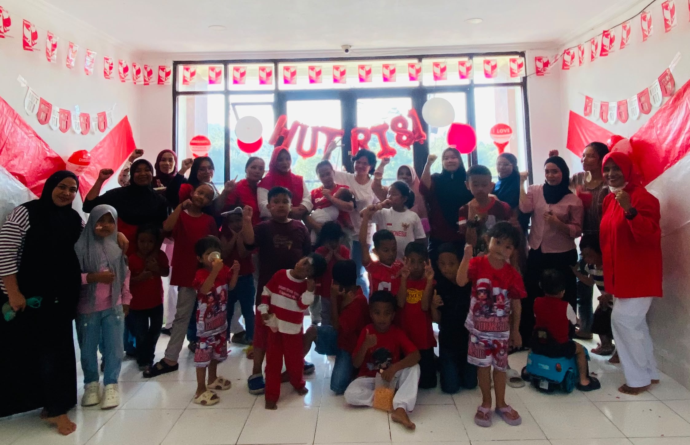 Peserta Lomba HUT-RI di Rusunawa, Kelurahan Tanah Hitam, Kecamatan Padangpanjang Barat, Kota Padangpanjang, Senin (17/08/2026).