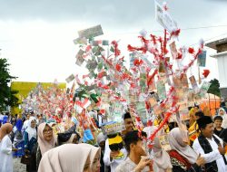 Tradisi Bungo Lado Semarakkan Padangpariaman Mauluik Gadang