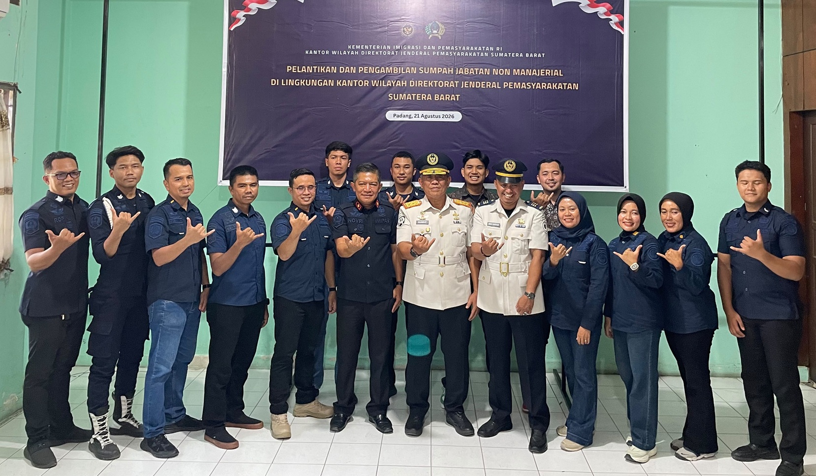 Dedi Suraydi, SH bersama Kanwil Ditjenpas Sumbar Kunrat Kasmiri, Karutan Padangpanjang Novri Abbas dan jajaran usai prosesi pelantikan, Jum'at (21/08/2026).