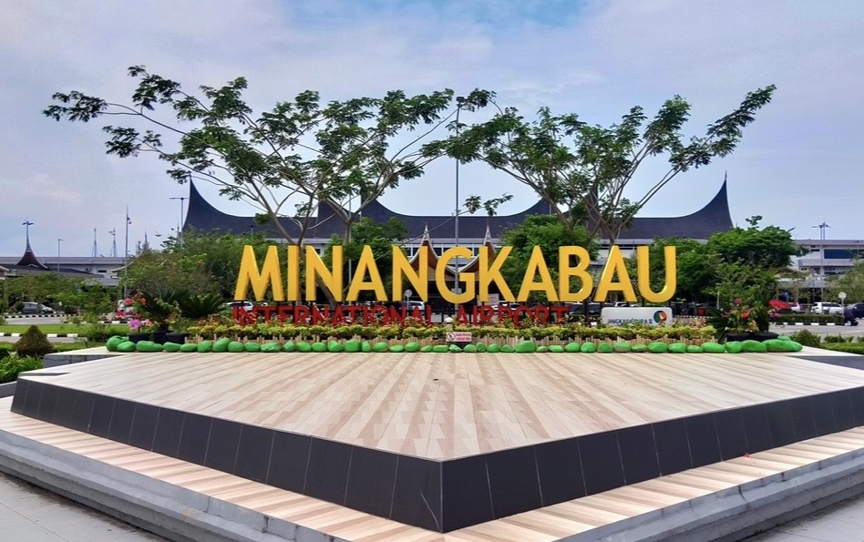 Bandara Internasional Minangkabau di Kabupaten Padangpariaman