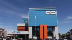 Kantor Pusat Bank Nagari di Kota Padang.